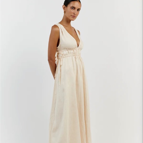 DISSH Dresses & Skirts - NWT Dissh PIA BUTTER LINEN MIDI DRESS - 4 / BUTTER